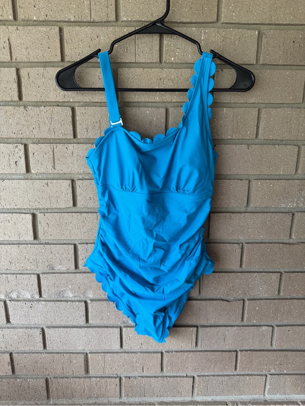 Classic Scalloped One-Piece Swimsuit - Bright Blue